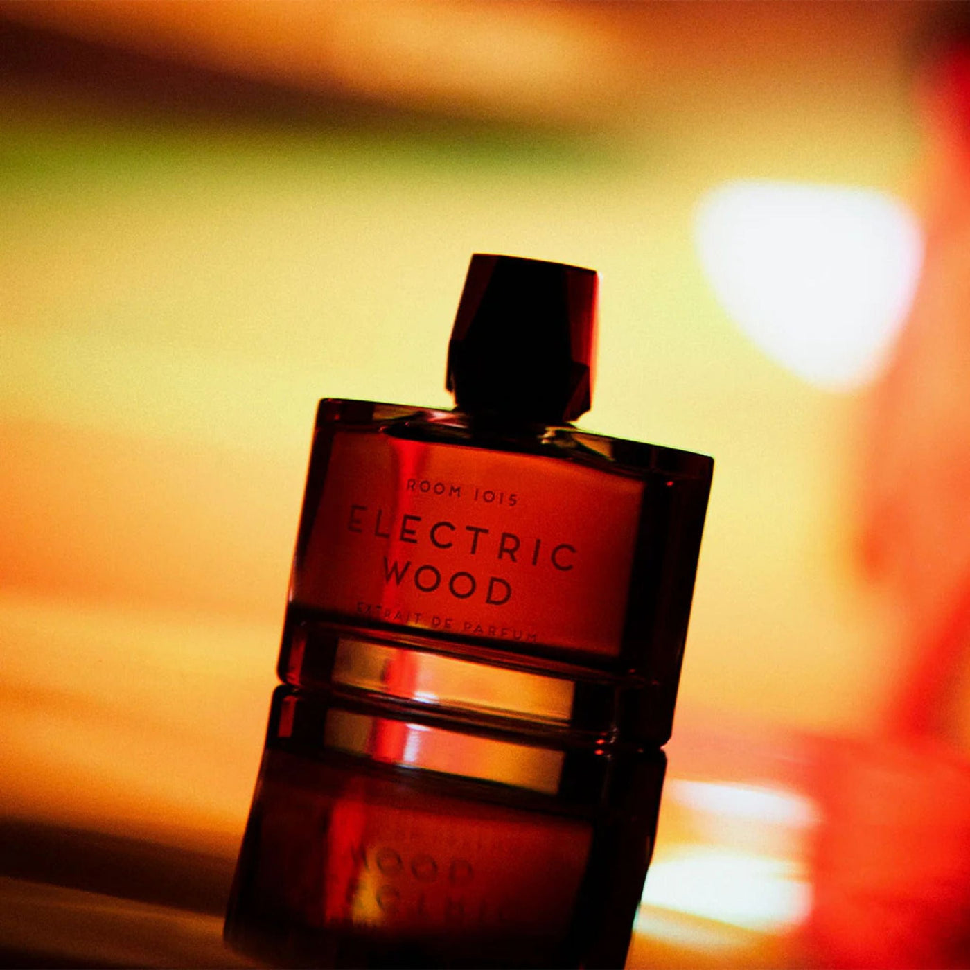 Electric Wood Extrait Perfume Room 1015