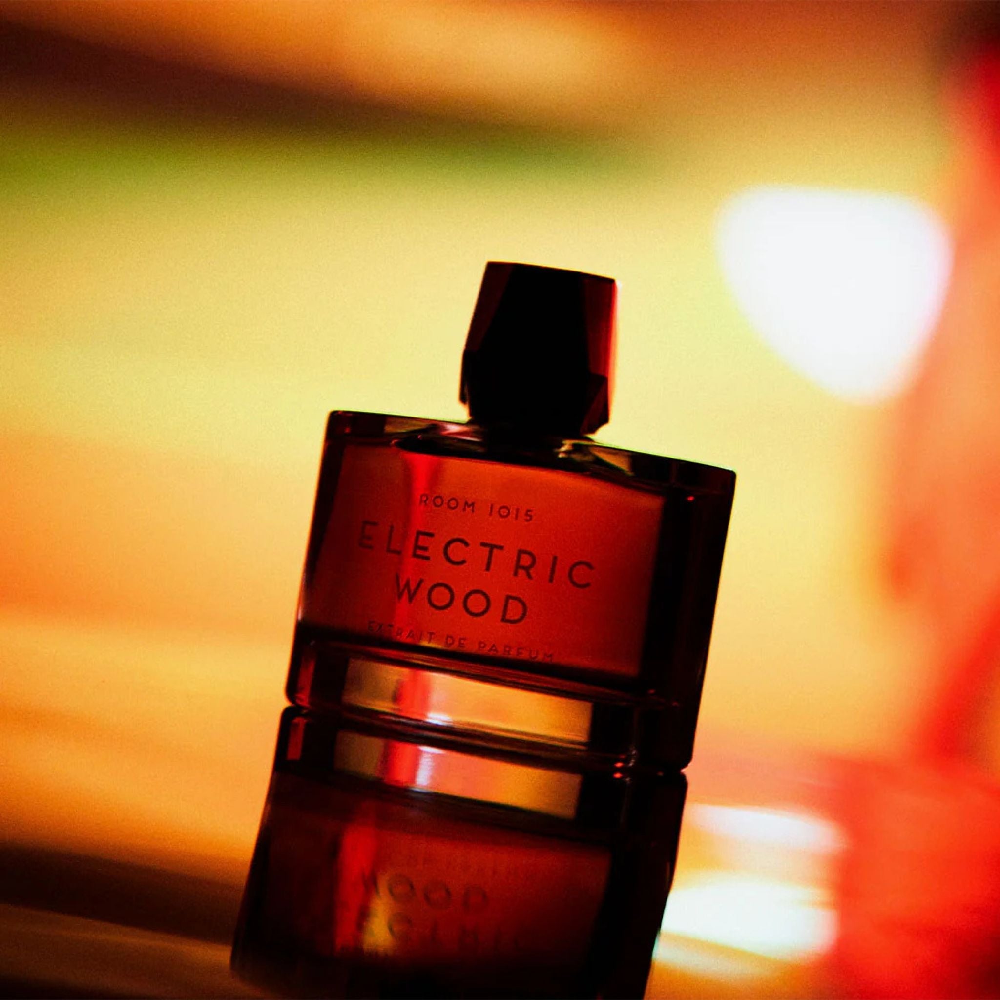 Electric Wood Extrait Perfume Room 1015