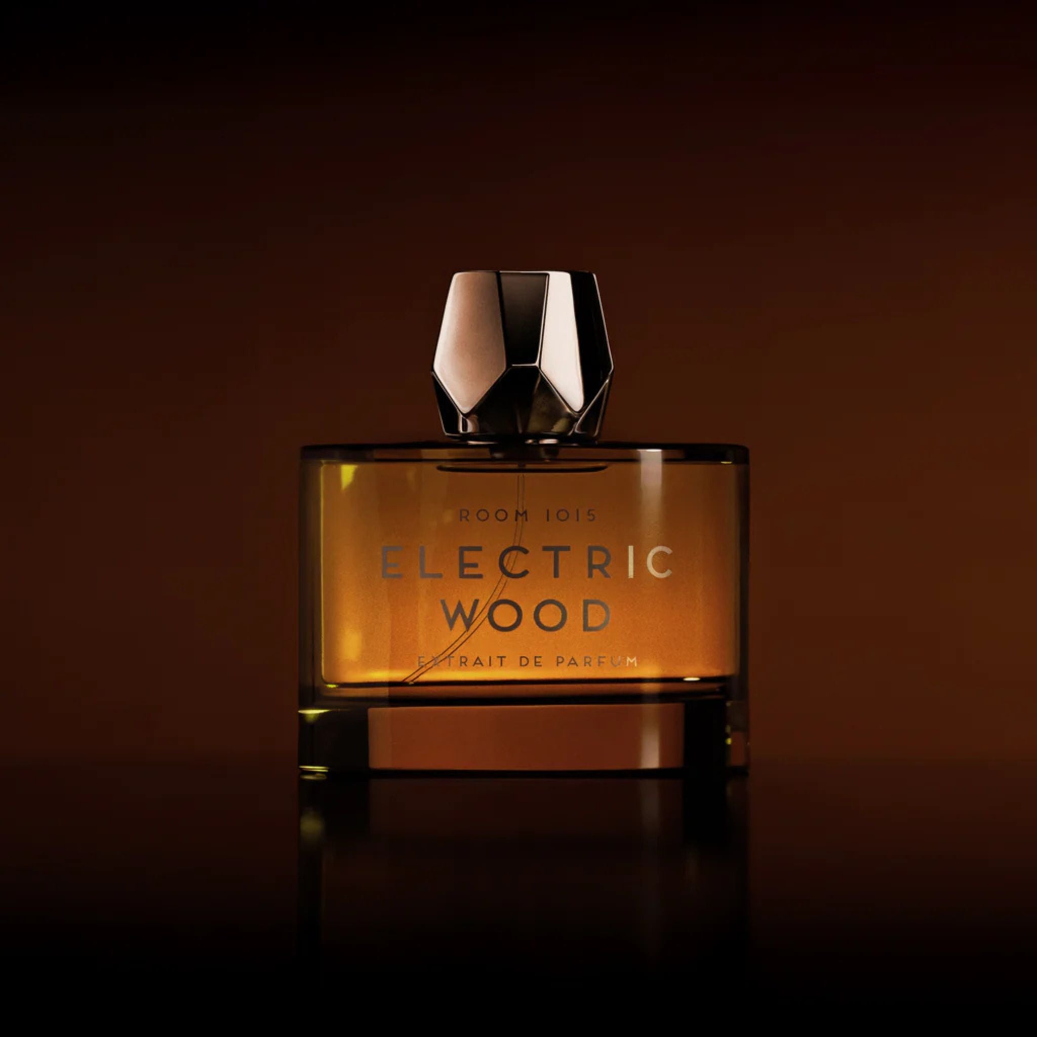 Electric Wood Extrait Fragrance Room 1015 Perfume