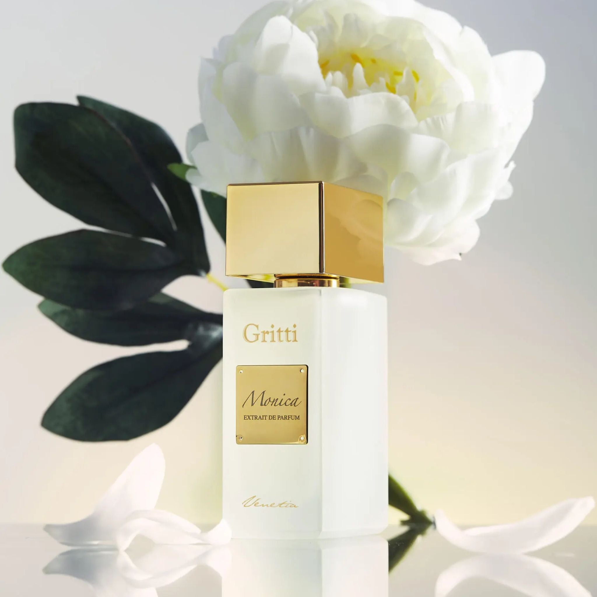 Monica · Parfum Exquis US