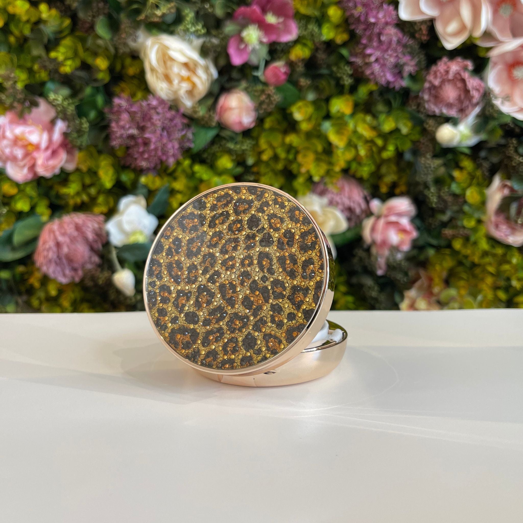 Jewelry Radiant Cushion Cream leopard